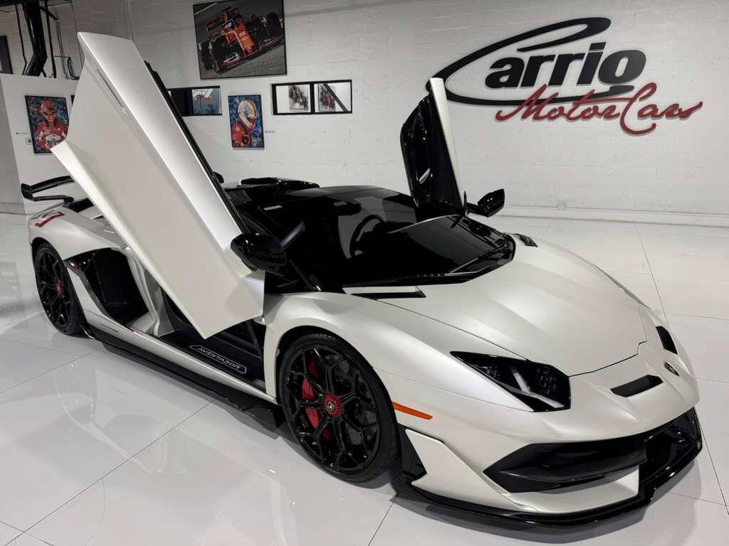 Lamborghini Aventador - Thumbnail 9