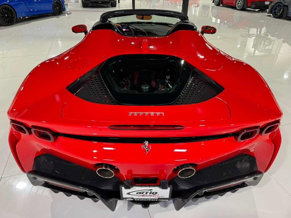 Ferrari SF90 Spider - Thumbnail 6