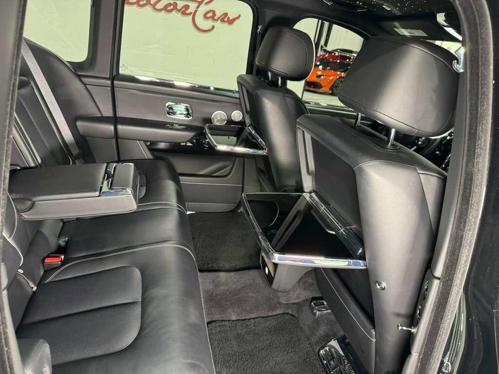 Rolls-Royce Cullinan - Thumbnail 17