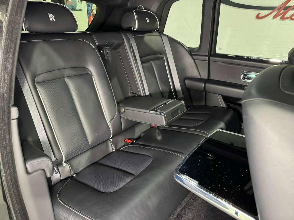 Rolls-Royce Cullinan - Thumbnail 13