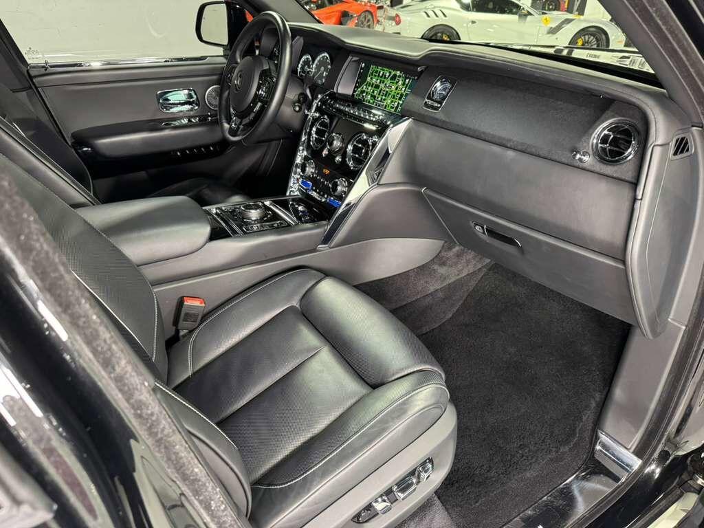 Rolls-Royce Cullinan - Thumbnail 19