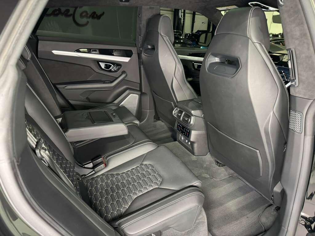 Lamborghini Urus - Thumbnail 16