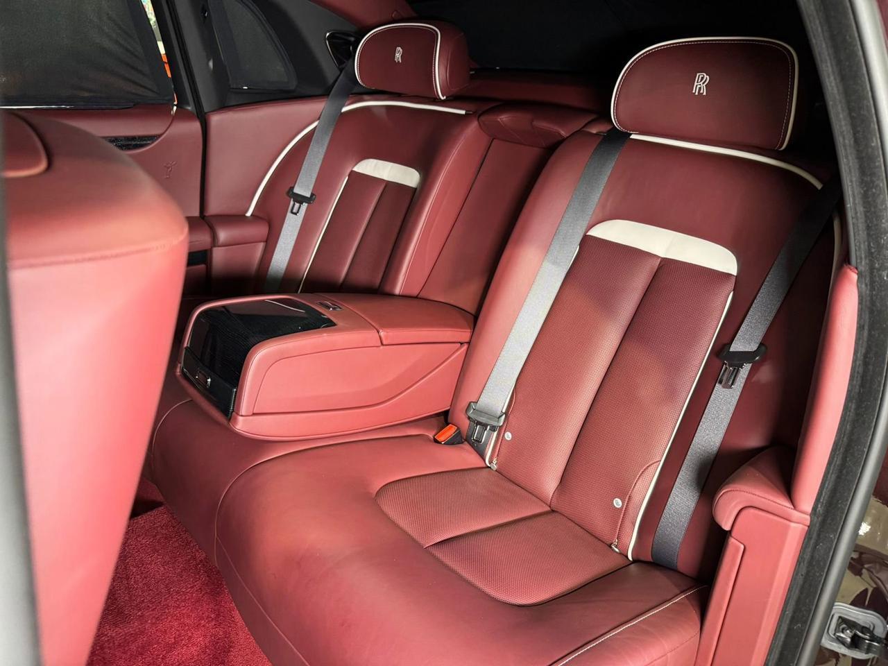 Rolls-Royce Ghost - Thumbnail 11