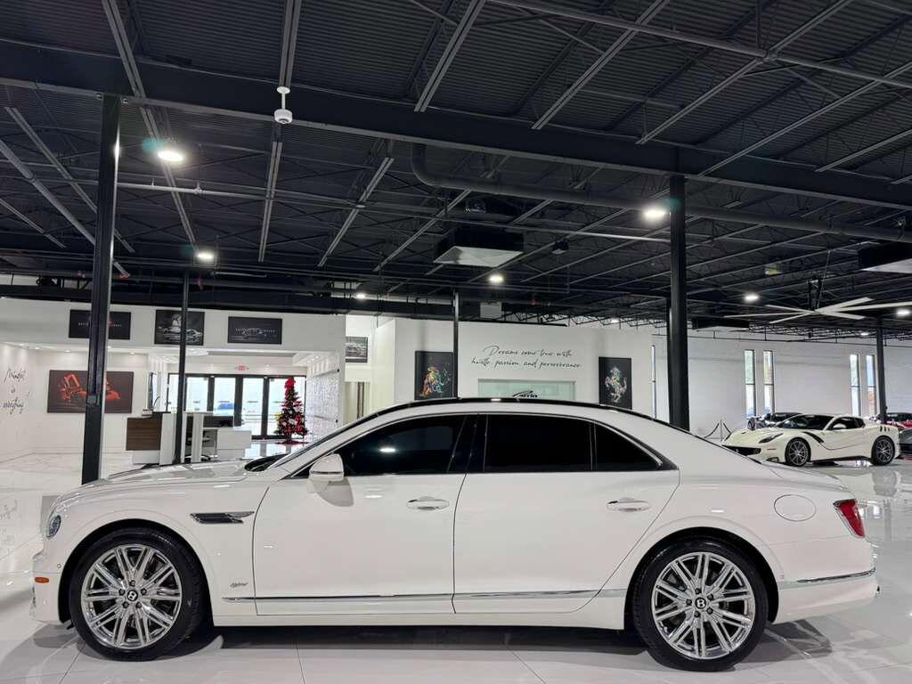 Bentley Flying Spur - Thumbnail 4