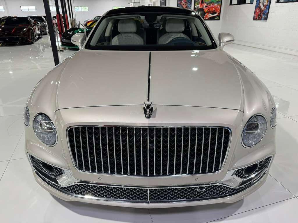 Bentley Flying Spur - Thumbnail 2
