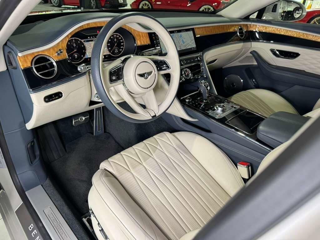 Bentley Flying Spur - Thumbnail 9