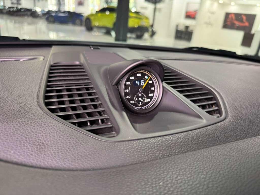 Porsche 911 - Thumbnail 15