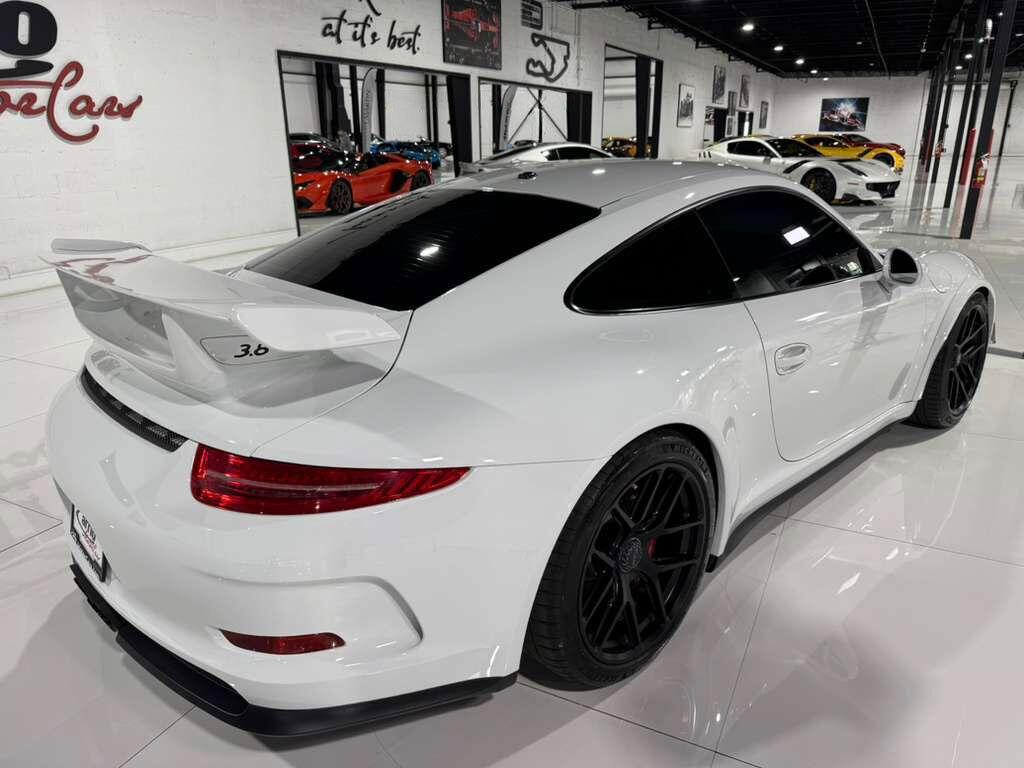 Porsche 911 - Thumbnail 7