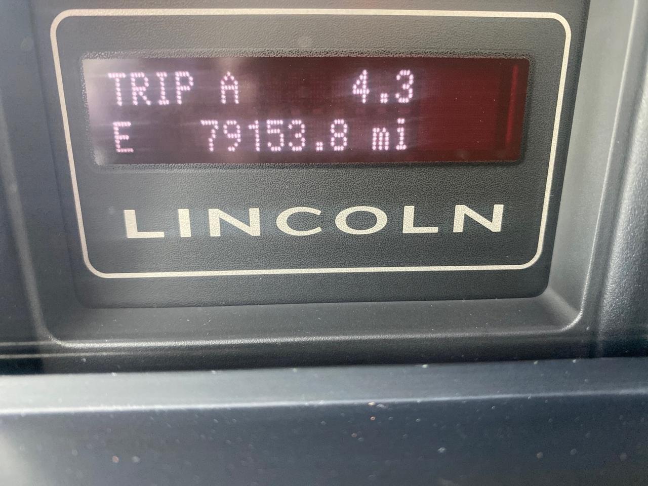 Lincoln Navigator - Thumbnail 19