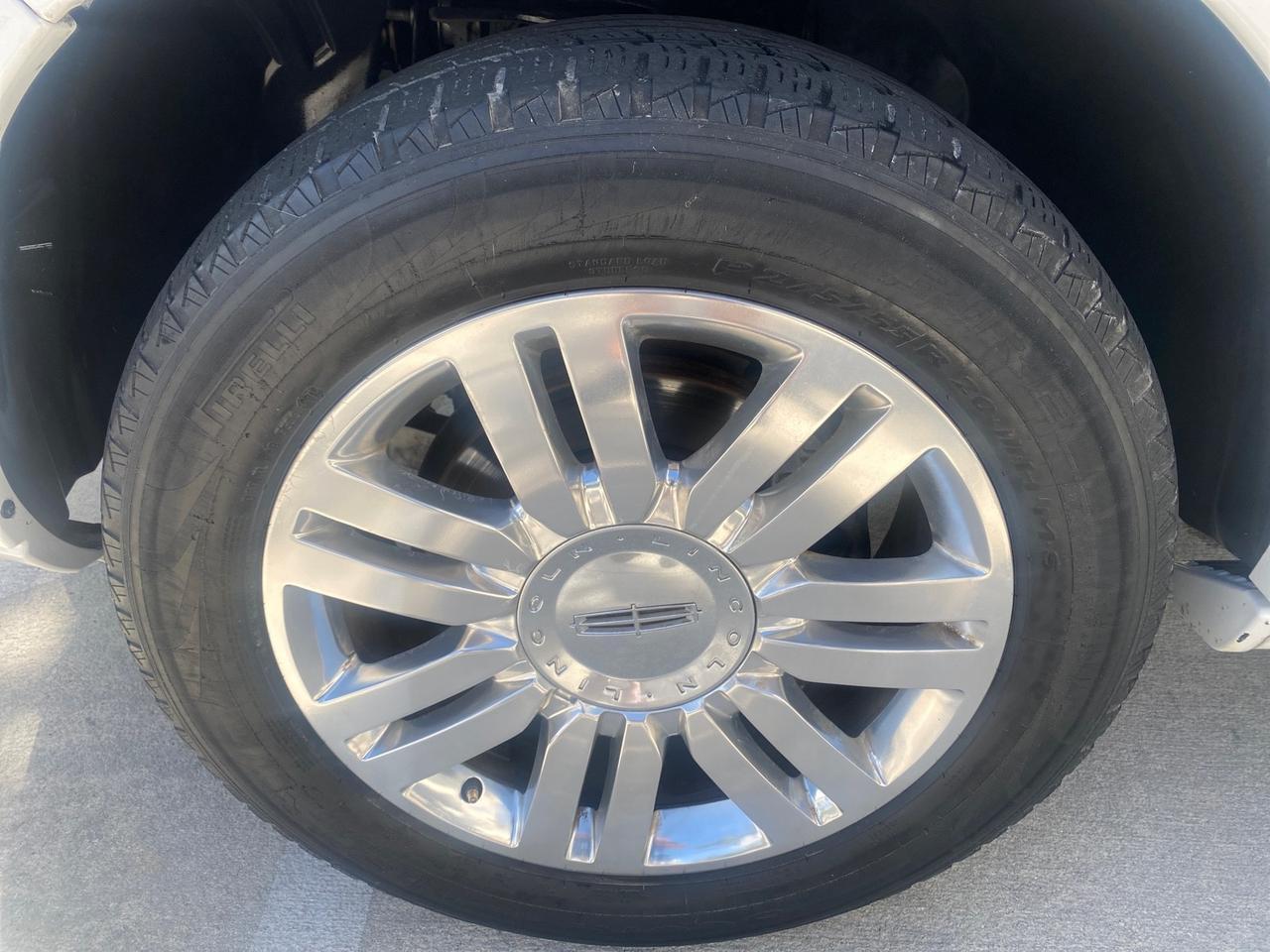 Lincoln Navigator - Thumbnail 20