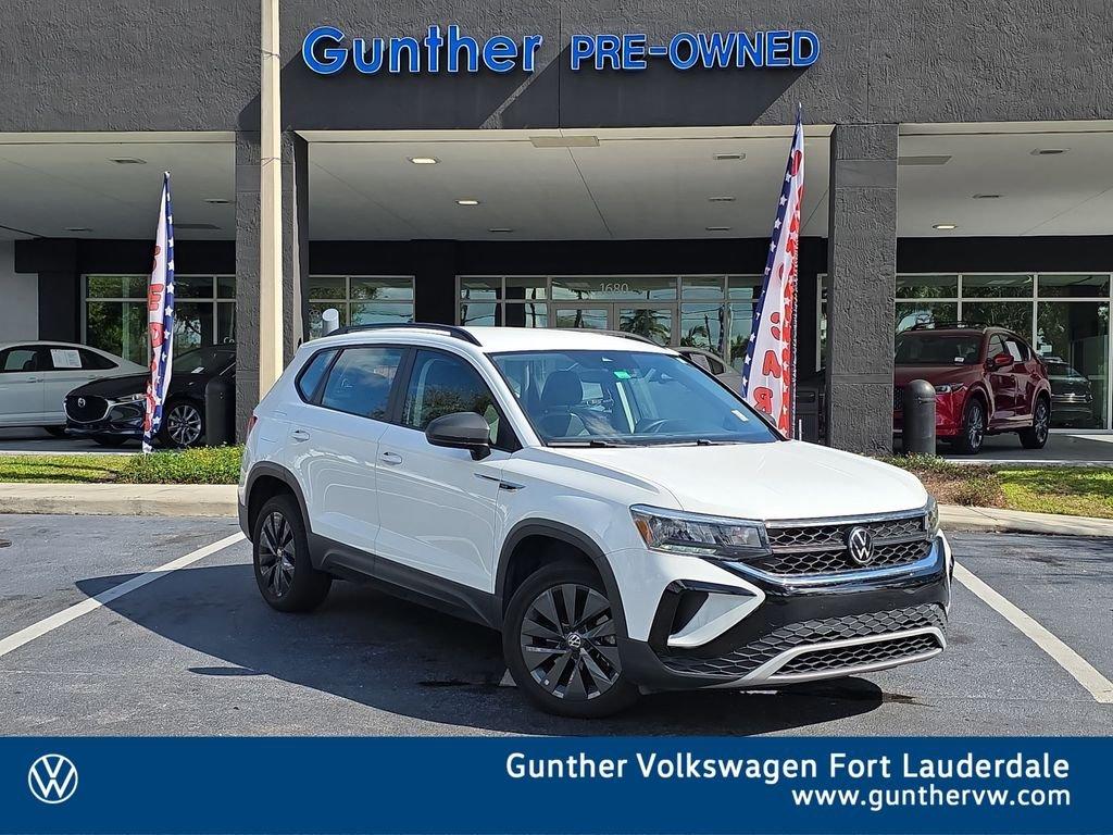 Volkswagen Taos 1.5T S - Thumbnail 2