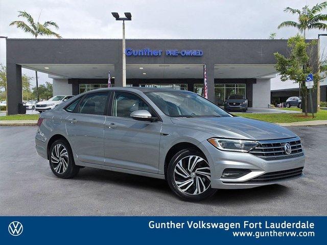 Volkswagen Jetta Sel Premium With Navigation - View 1