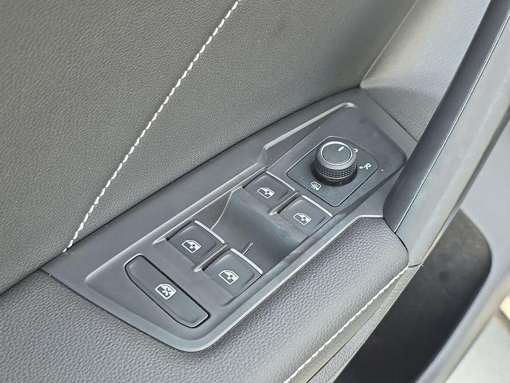 Volkswagen Tiguan 2.0T Se - Thumbnail 12