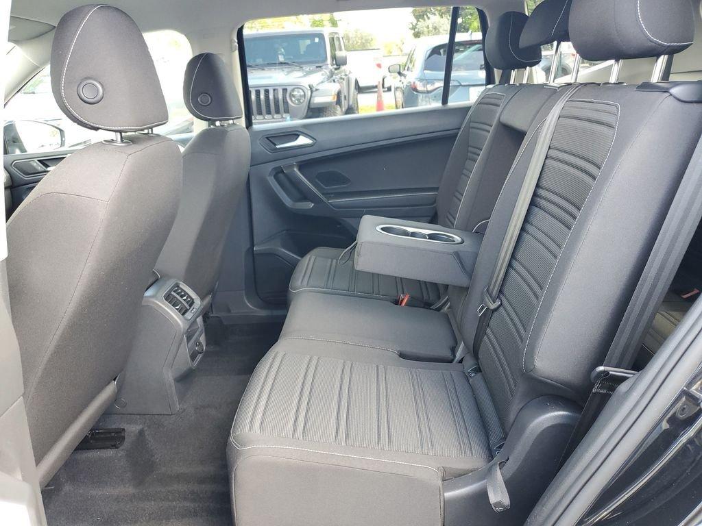 Volkswagen Tiguan 2.0T S - Thumbnail 9