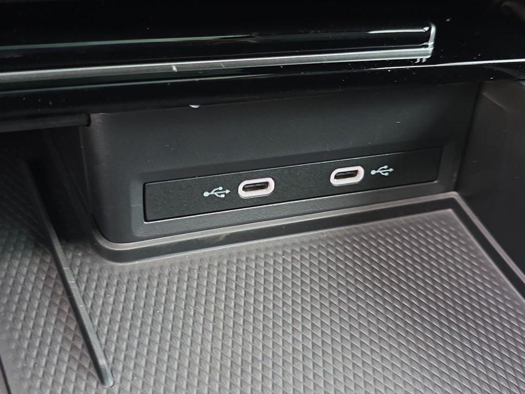 Volkswagen Atlas Cross Sport 2.0T Sel Premium R-Line With Navigation & Awd - Thumbnail 15