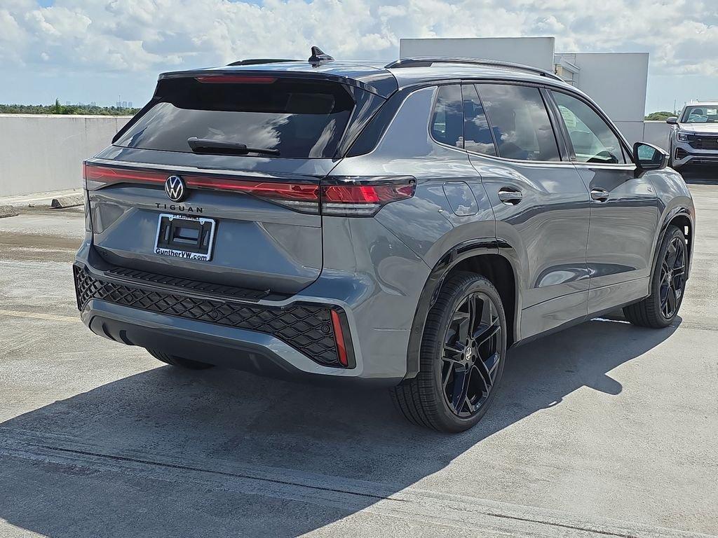 Volkswagen Tiguan 2.0T Se R-Line Black - Thumbnail 6