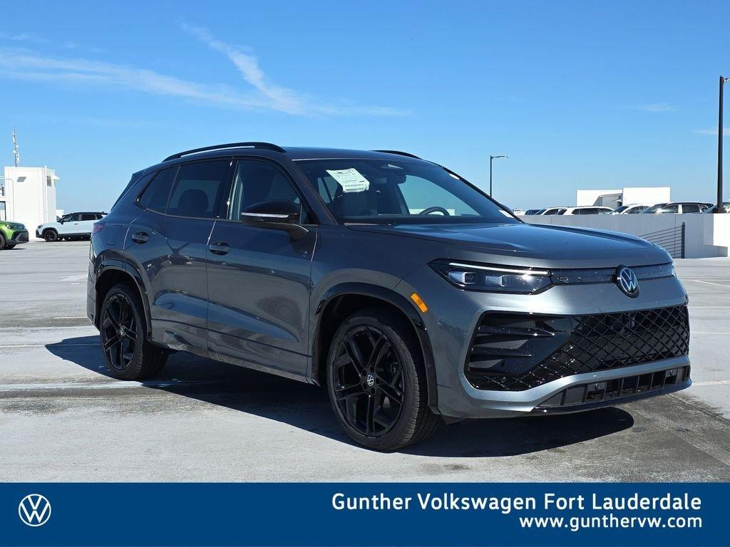 Volkswagen Tiguan 2.0T Se R-Line Black - Thumbnail 2