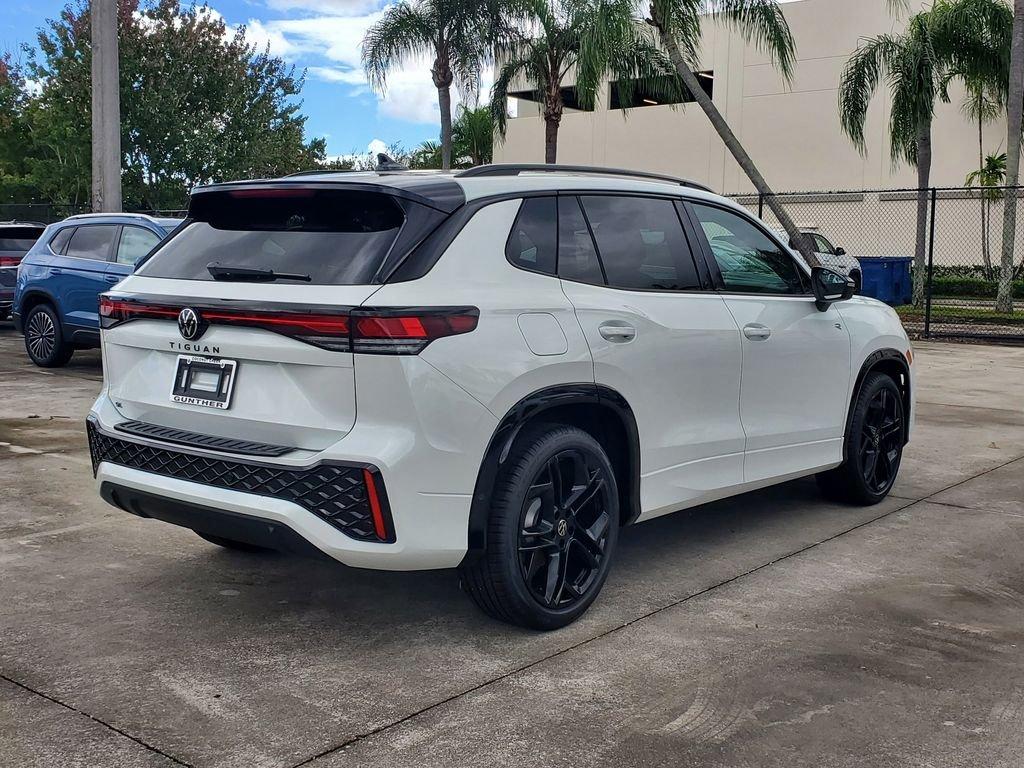 Volkswagen Tiguan 2.0T Se R-Line Black - Thumbnail 4