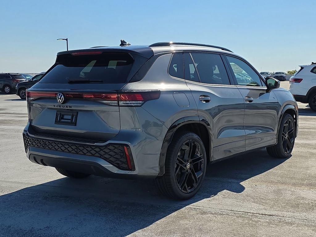 Volkswagen Tiguan 2.0T Se R-Line Black - Thumbnail 5