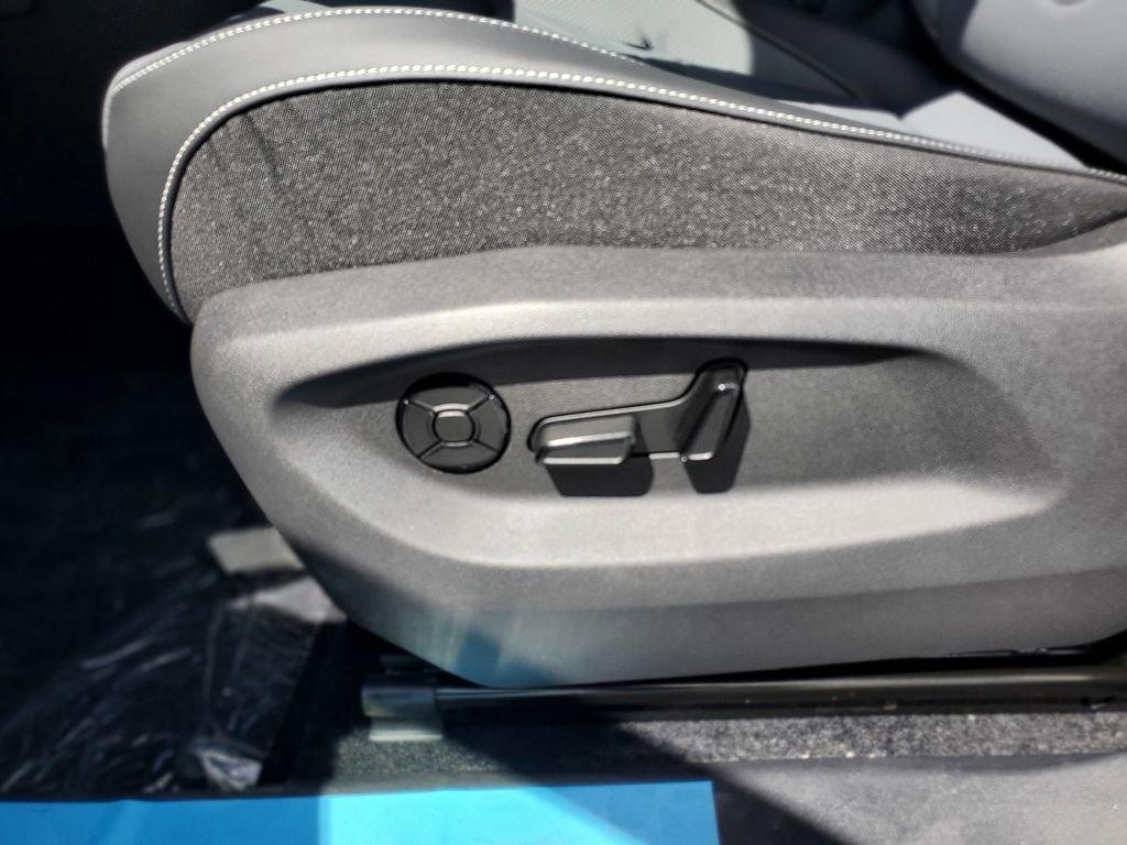 Volkswagen Tiguan 2.0T Se R-Line Black - Thumbnail 10