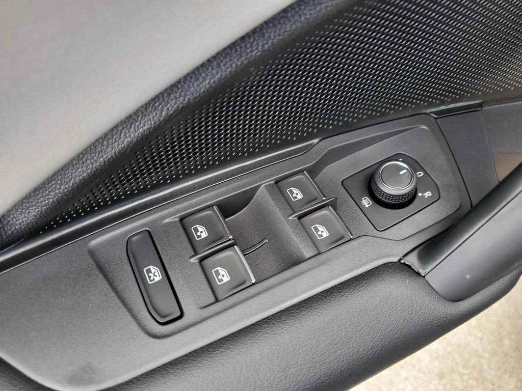 Volkswagen Tiguan 2.0T Se R-Line Black - Thumbnail 12