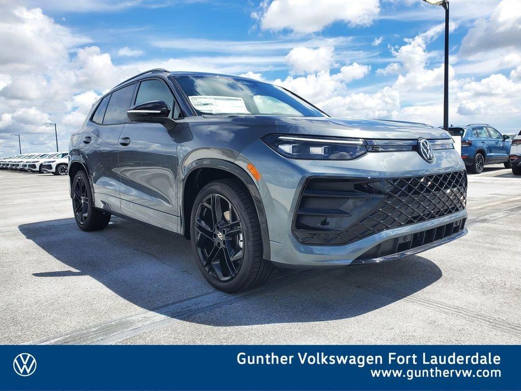 Volkswagen Tiguan 2.0T Se R-Line Black - Thumbnail 2