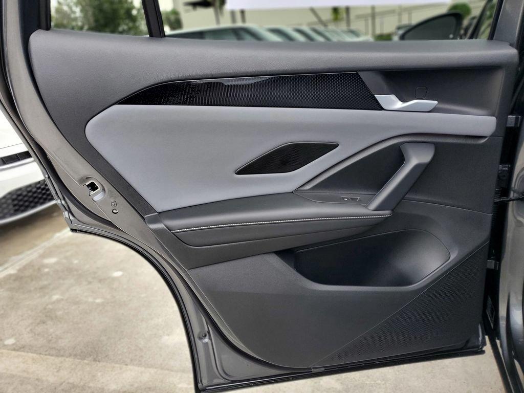 Volkswagen Tiguan 2.0T Se R-Line Black - Thumbnail 9