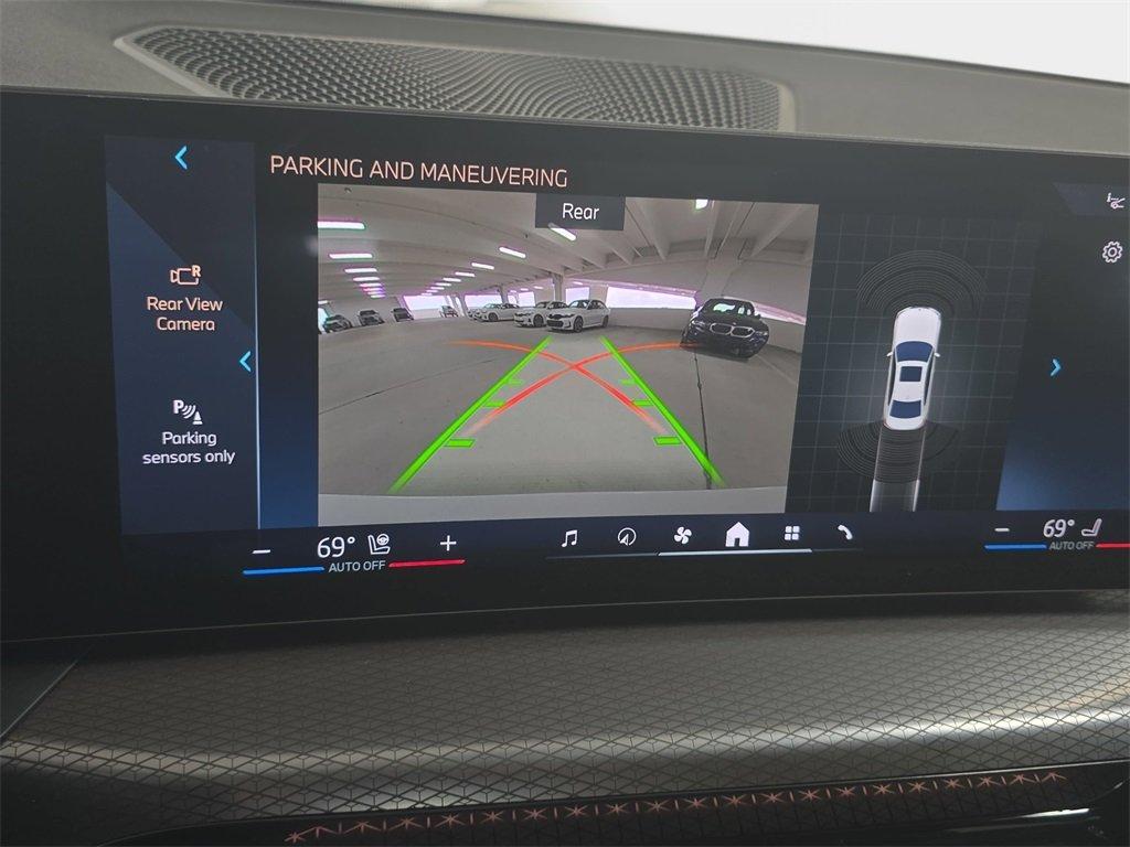 BMW 3 Series 330I Rwd 4D Sedan - Thumbnail 18