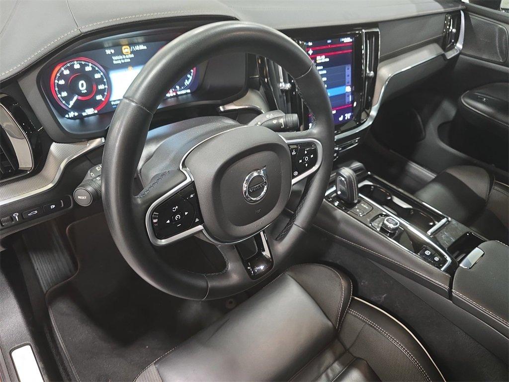 Volvo S60 Recharge Plug-In Hybrid T8 R-Design Awd 4D Sedan - Thumbnail 17