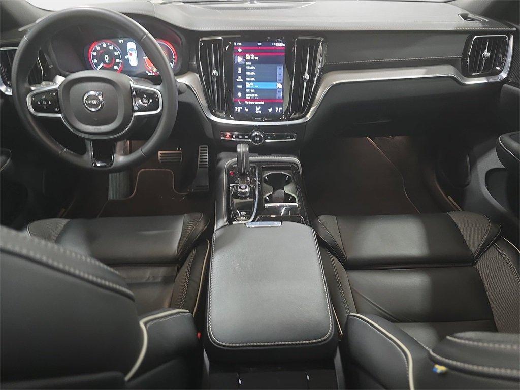 Volvo S60 Recharge Plug-In Hybrid T8 R-Design Awd 4D Sedan - Thumbnail 11