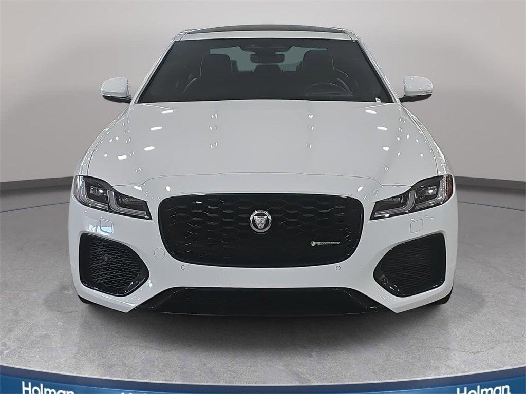 Jaguar Xf R-Dynamic Se Awd 4D Sedan - Thumbnail 4