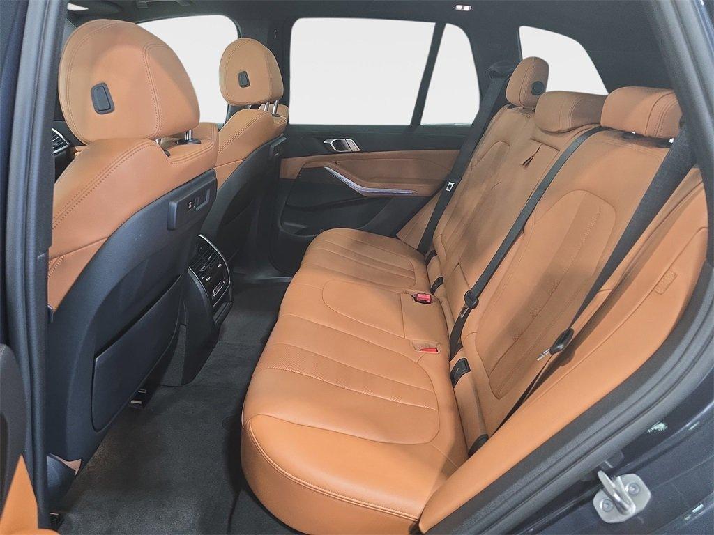 BMW X5 Xdrive45E Awd 4D Sport Utility - Thumbnail 11