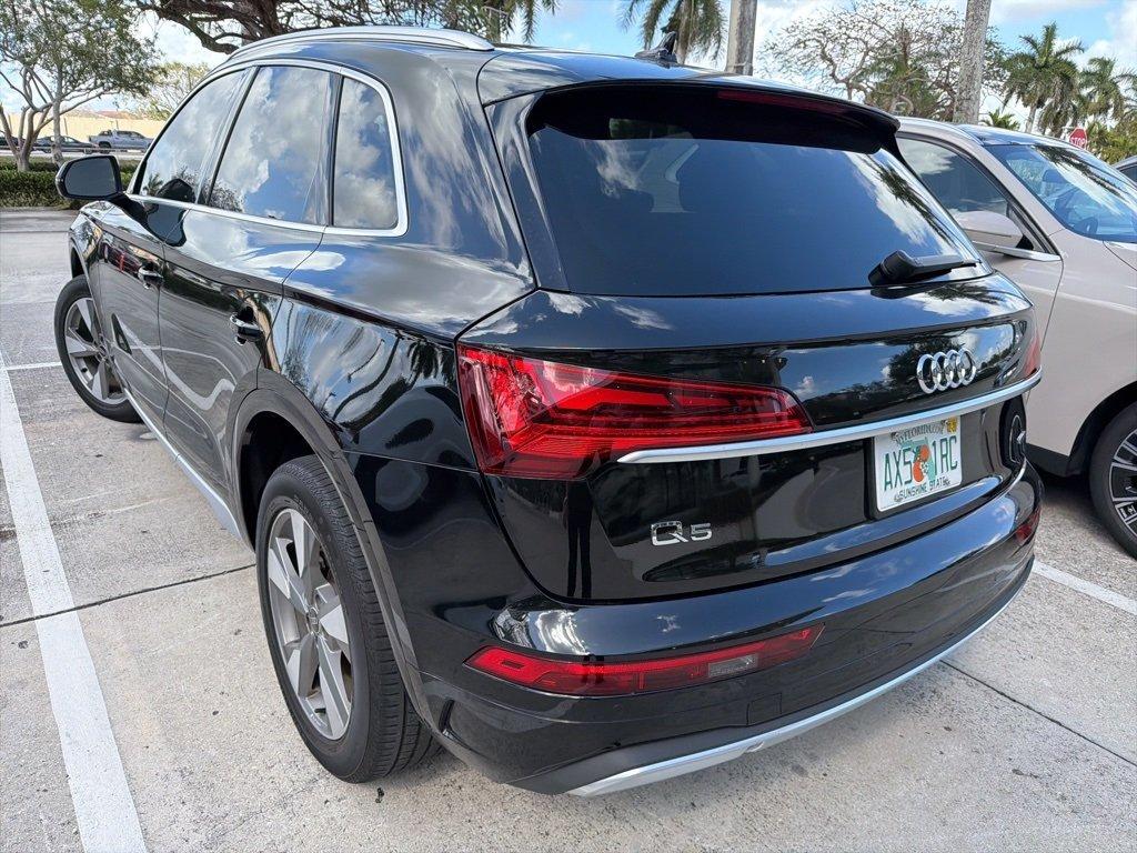 Audi Q5 40 Premium Quattro 4D Sport Utility - Thumbnail 3