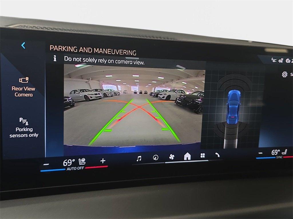 BMW 2 Series 230I Xdrive Awd 2D Coupe - Thumbnail 16