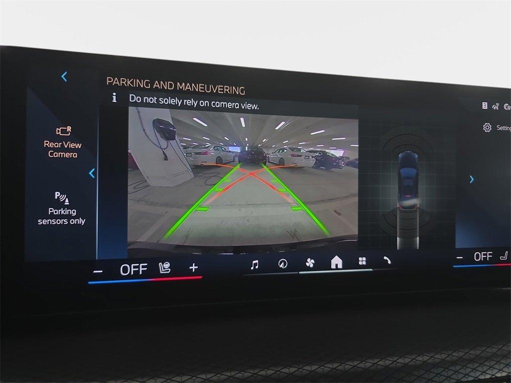 BMW 4 Series 430I Rwd 2D Coupe - Thumbnail 16