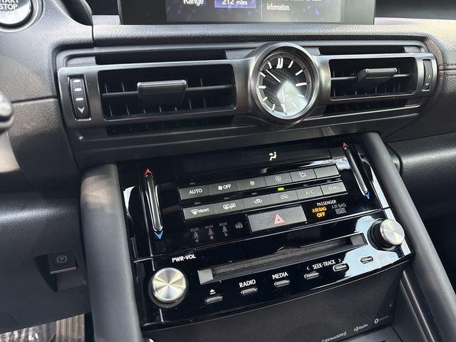 Lexus Is 300 - Thumbnail 20