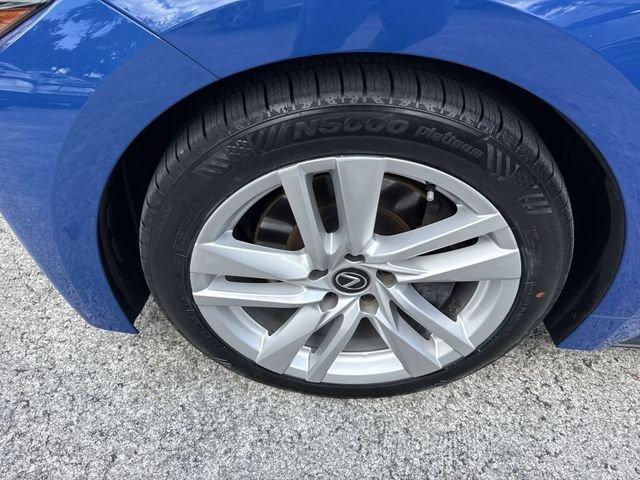 Lexus Is 300 - Thumbnail 11