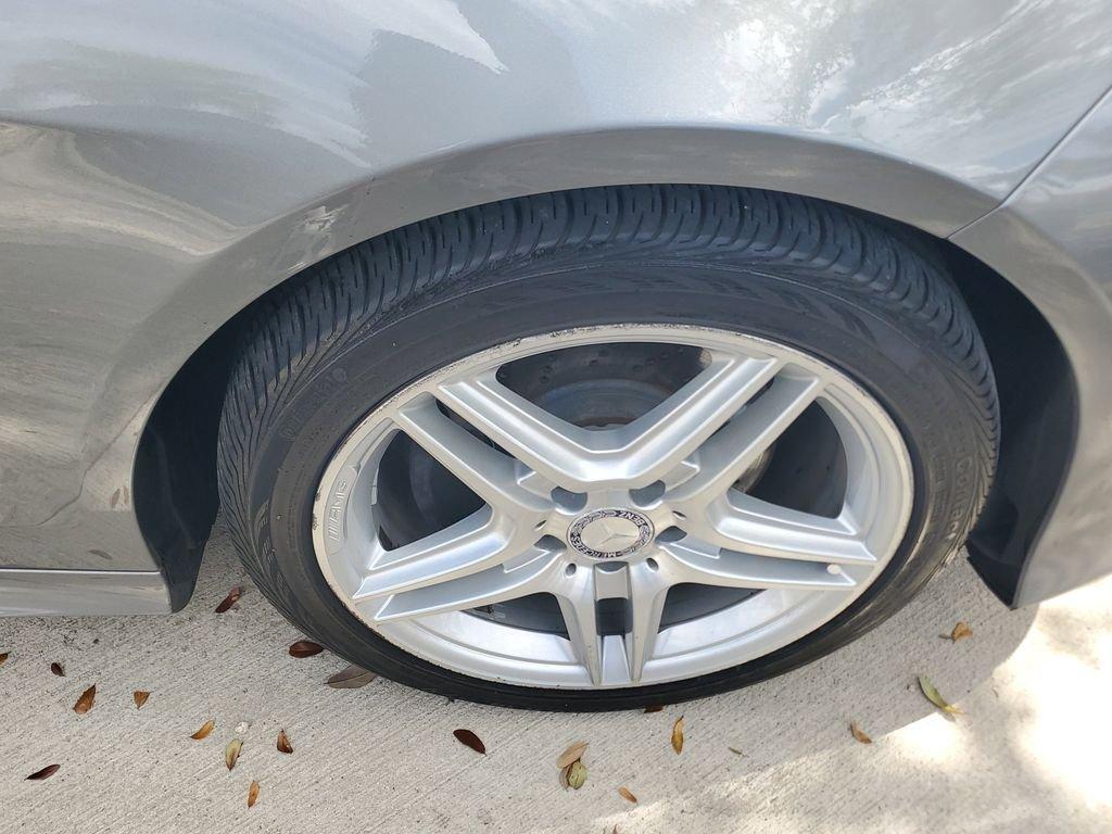 Mercedes-Benz E 350 - Thumbnail 11