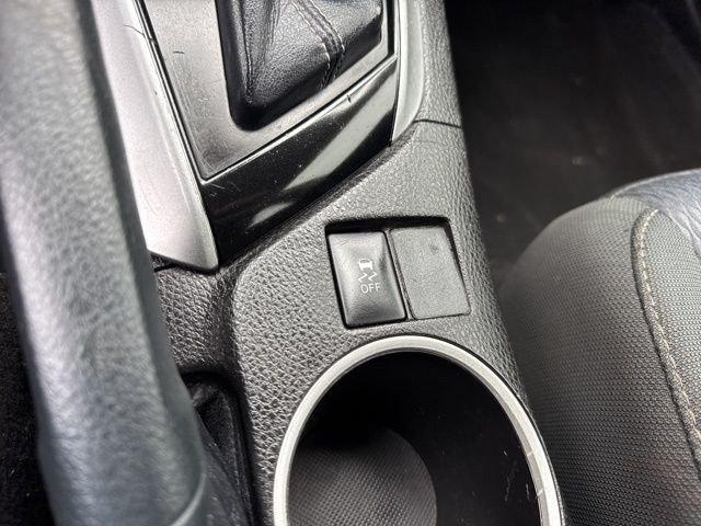 Toyota Corolla Le - Thumbnail 12