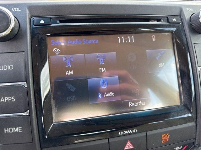 Toyota Camry Le - Thumbnail 10