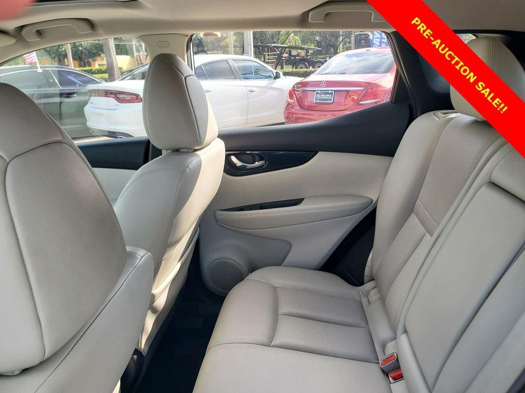 Nissan Rogue Sport Sl - Thumbnail 12