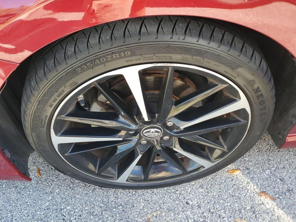 Toyota Camry - Thumbnail 5