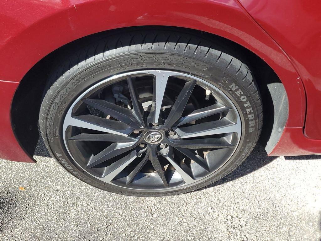 Toyota Camry - Thumbnail 10