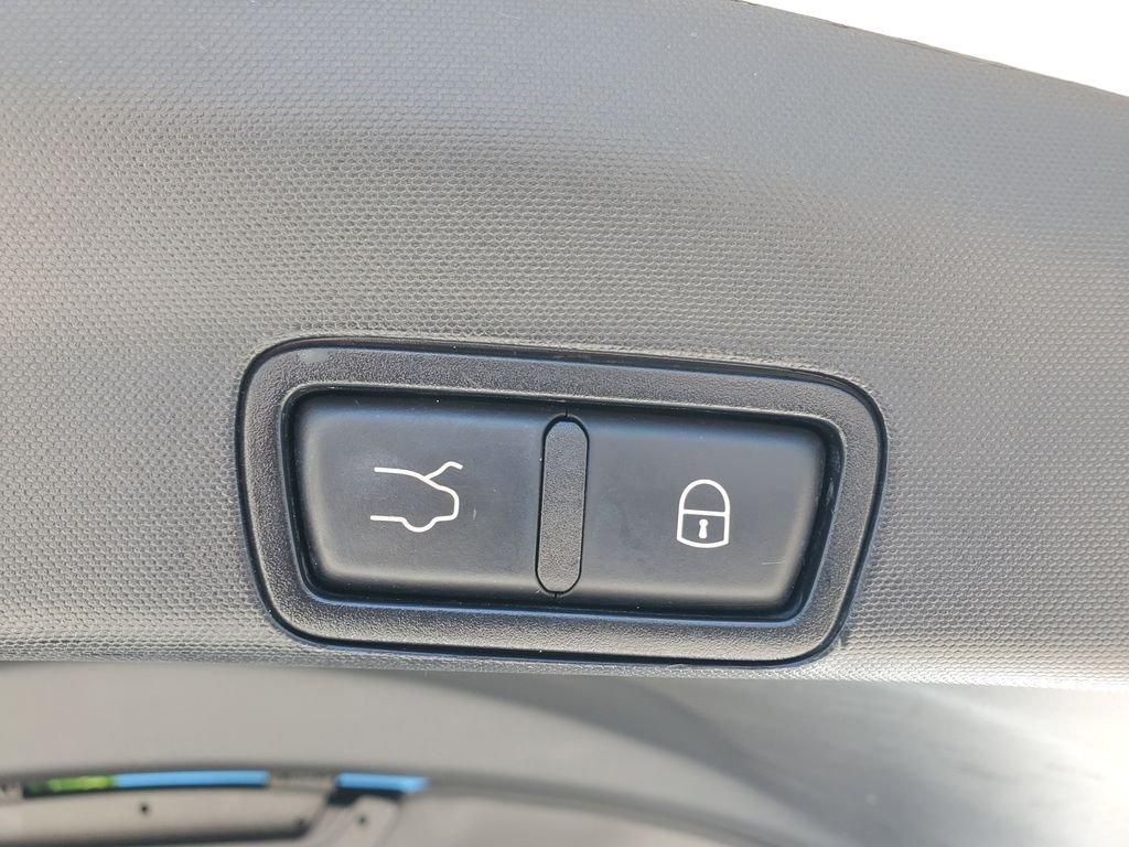 Alfa Romeo Stelvio Ti - Thumbnail 10