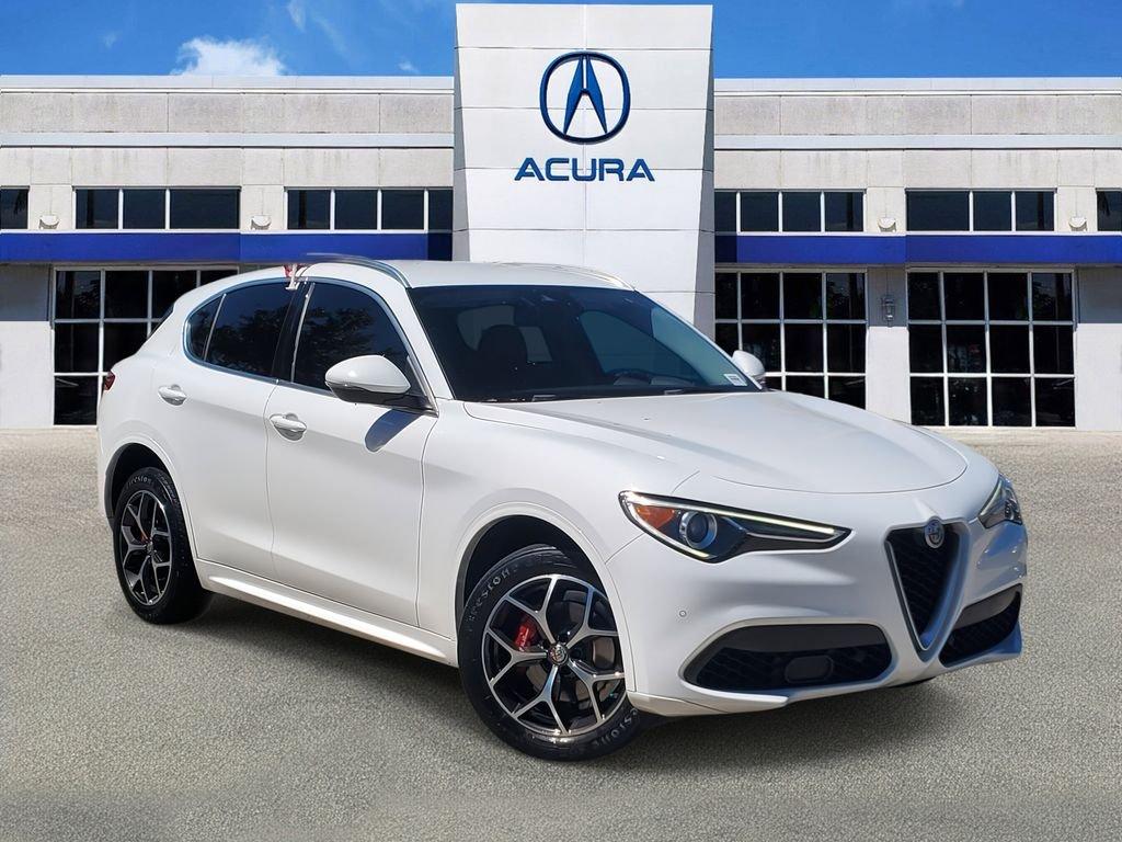 Alfa Romeo Stelvio Ti - Thumbnail 2