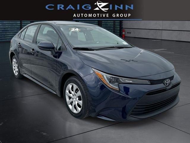 Toyota Corolla Le - Thumbnail 2