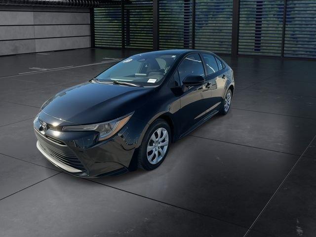 Toyota Corolla Le - Thumbnail 5