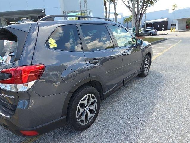 Subaru Forester Premium - Thumbnail 9