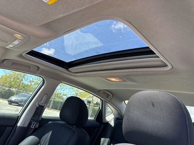 Nissan Sentra Sv In Hollywood Fl | 3N1Ab7Ap9Ky244521 | Toyota Of Hollywood'S Amazinn Used Cars - Thumbnail 18