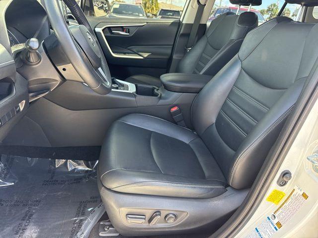 Toyota Rav4 Hybrid Xle Premium In Hollywood Fl | Jtmb6Rfv4Nd068378 | Toyota Of Hollywood'S Amazinn Used Car - Thumbnail 10